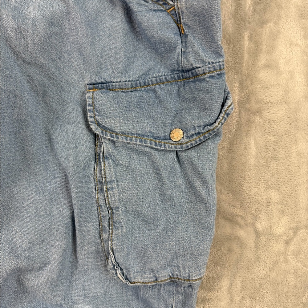 GAP Wide Baggy Mid Rise Jeans Women's 6 | 28 Blue With Toggle Bottom - Picture 3 of 10